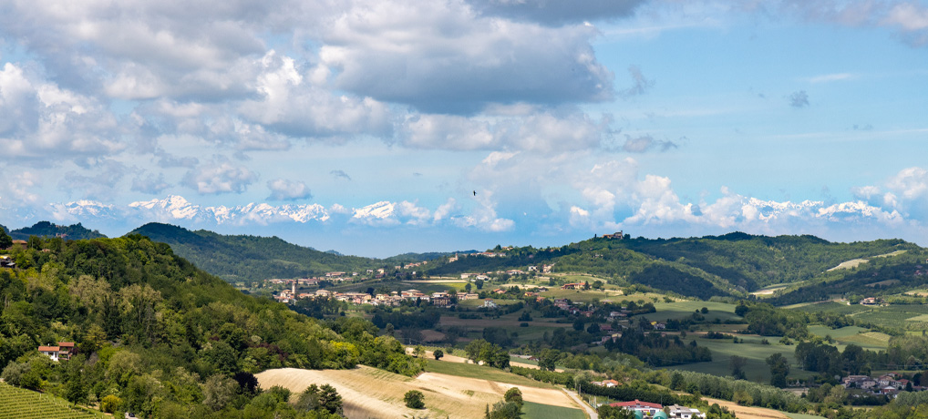 Perché visitare Moncalvo: una terrazza panoramica sul Monferrato